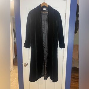 MDP vintage black velvet coat - size 10